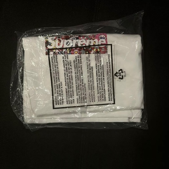 Supreme Murakami Box logo